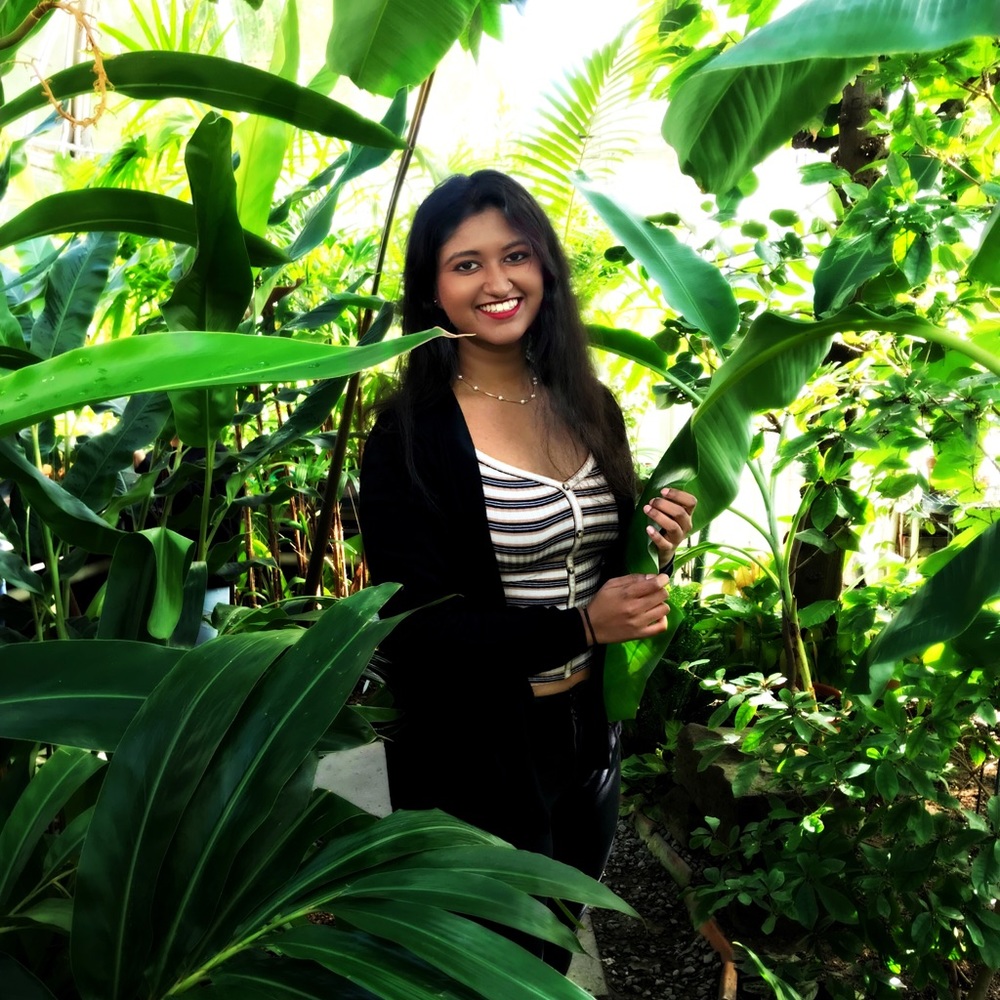 Meet your Posher, Rini